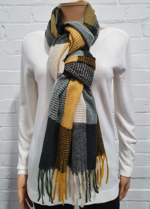 Soft Checked Scarf